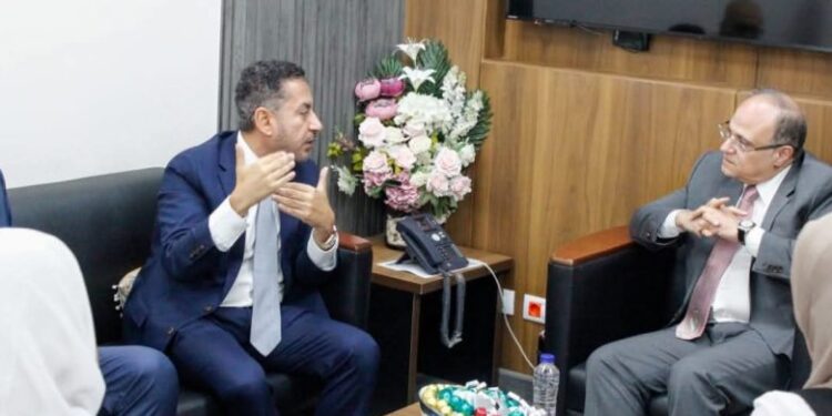 هيئة الدواء تبحث مع “هاليون” العالمية آليات التوسع فى التصنيع المحلي وتعزيز التصدير