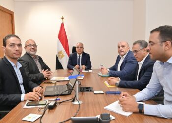 وزير الري يتابع أعمال حماية الشواطئ المصرية والإعداد لعقد اجتماع اللجنة العليا لتراخيص الشواطئ