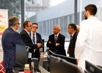 رئيس الأكاديمية العربية يلتقي مدير “إنسيبي” بـ ليون لمناقشة أحدث المستجدات في مجال الأمن السيبراني