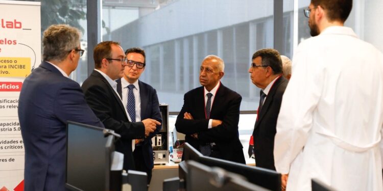 رئيس الأكاديمية العربية يلتقي مدير “إنسيبي” بـ ليون لمناقشة أحدث المستجدات في مجال الأمن السيبراني