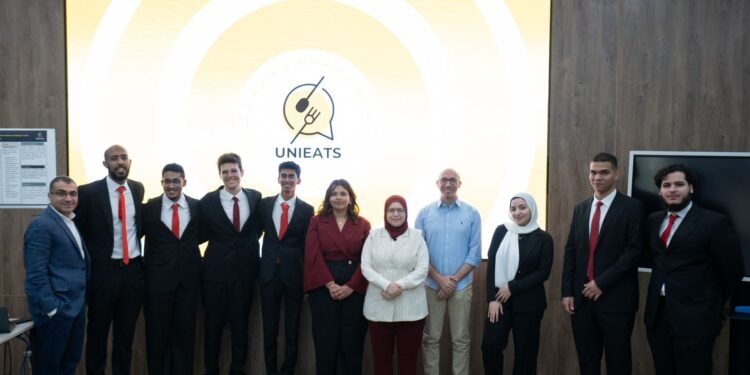 جامعة مصر للمعلوماتية تطلق تطبيق الكتروني لإدارة الكافتريات الجامعية لمنع الزحام وهدر الطعام