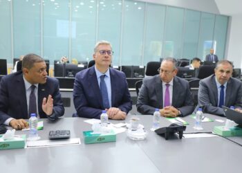 وزير البترول يتابع من مركز التحكم ضخ الغاز لمحطات الكهرباء والصناعة لضمان انتظام الإمدادات خلال الصيف