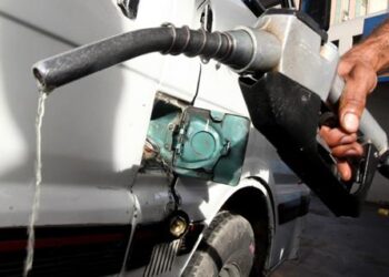 أزمة وقود خانقة في غزة تهدد حياة المرضى