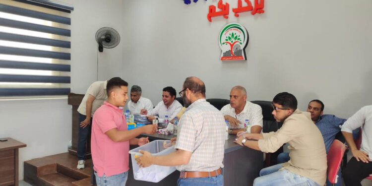 رئيس جهاز مدينة المنصورة الجديدة يلتقي سكان المدينة للاستماع إلى مطالبهم ومقترحاتهم