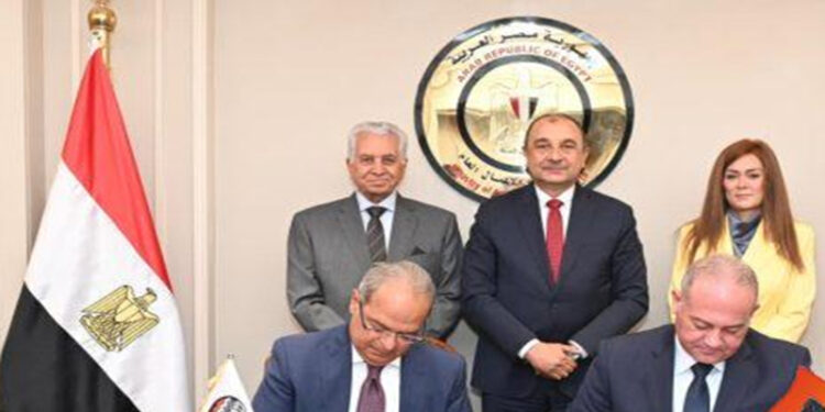 وزير قطاع الأعمال يشهد توقيع بروتوكول تعاون بين الوزارة والأكاديمية العربية للعلوم الإدارية والمالية والمصرفية