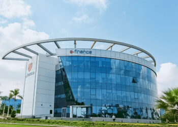 أرباح “شركة إي فاينانس” النصفية ترتفع إلى 1.12 مليار جنيه