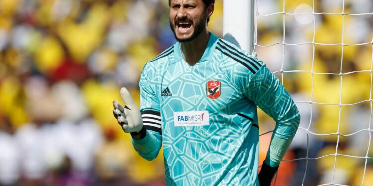 الأهلي يعيد محمد الشناوي لحراسة المرمى أمام غزل المحلة وبيراميدز