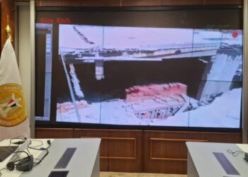 وزيرة التنمية المحلية تعلن رصد الشبكة الوطنية للطوارئ والسلامة بالوزارة عقار مخالف بحي الهرم بالجيزة وتتابع إزالته