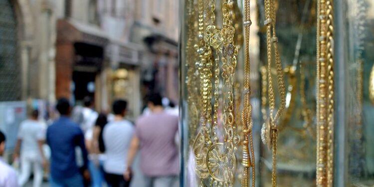تراجع ملحوظ في أسعار الذهب خلال ختام تعاملات اليوم الإثنين 25 أغسطس 2025