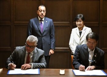 مدبولي يشهد توقيع مذكرة تفاهم للتعاون بين “اقتصادية قناة السويس” و “حكومة طوكيو”