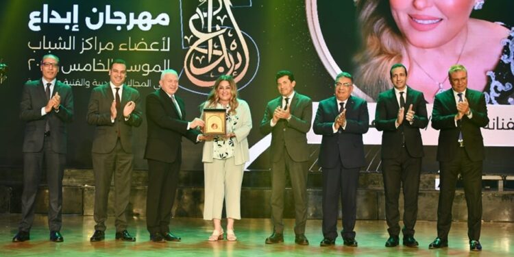 وزير الرياضة ومحافظا الدقهلية والجيزة يشهدون ختام الموسم الخامس لمهرجان “إبداع” لأعضاء مراكز الشباب