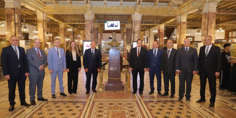 بنك مصر يدعم مستشفى القصر العيني الجامعي بـ 124 مليون جنيه لتطوير مركز رعاية الحالات الحرجة