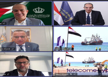 مصر والأردن يشهدان إنزال أول كابل بحري مباشر بين البلدين منذ 25 عامًا: “كورال بريدج” يعزز الربط الرقمي الإقليمي