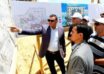 وزير الإسكان يتفقد وحدات المبادرة الرئاسية “سكن لكل المصريين” والطرق بمدينة برج العرب الجديدة