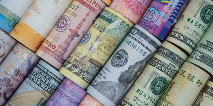 أسعار العملات في مصر اليوم الأحد