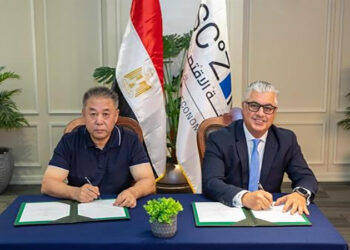 رئيس اقتصادية قناة السويس يوقع عقد إنشاء مصنع “تشانجتشو رامادا- Changzhou RAMADA” لصناعة المنسوجات بالقنطرة غرب