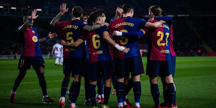 برشلونة يواجه كومو الإيطالي فى كأس خوان جامبر 2025