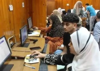 الكليات المتاحة لطلاب الشعبة الأدبية في تنسيق المرحلة الثالثة 2025 (تفاصيل)