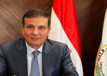 وزير الزراعة يوجه بتكثيف جهود الزراعة الآلية لدعم مزارعي الأرز في موسم الحصاد