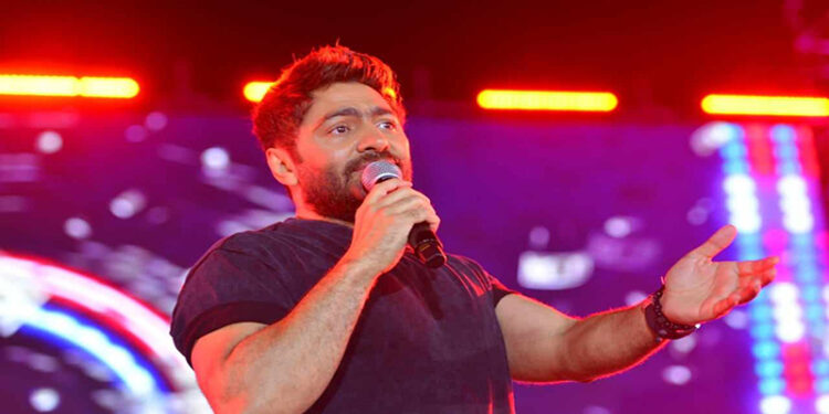 تامر حسني يستعد لإحياء أحدث حفلاته فى الساحل الشمالي