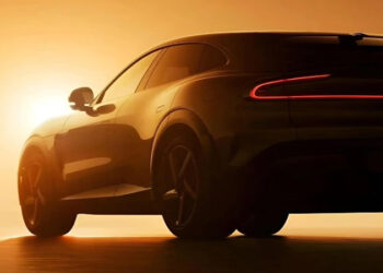 شاومي تنصح مستهلكي عرباتها بشراء سيارات تسلا