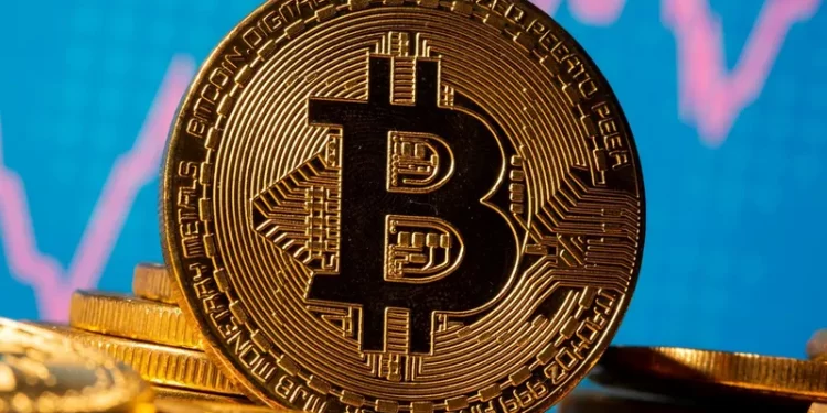 عملة البيتكوين BTC تحت 113000 دولار وسط بيع مكثف