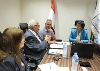 نائب وزير الصحة تعقد اجتماعًا لمتابعة الاستراتيجية الوطنية للسكان والتنمية وتخطيط المرحلة الثانية