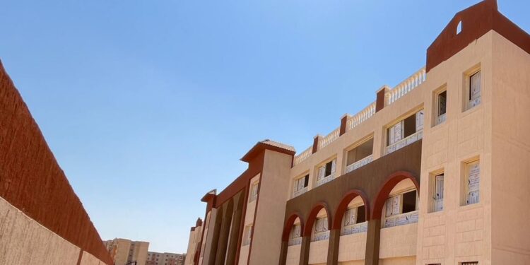 الانتهاء من مدرسة جديدة والاستعداد لتشغيل عدة خدمات أخرى بمدينة أكتوبر الجديدة