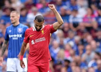 محمد صلاح يحافظ على مكانه ضمن الأعلى أجراً فى العالم