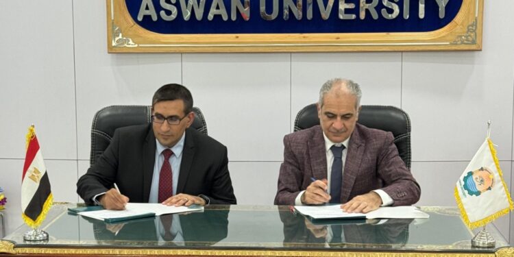 المعهد القومي للاتصالات يوقع بروتوكولي تعاون مع محافظة وجامعة أسوان لتعزيز التنمية الرقمية بمحافظة أسوان