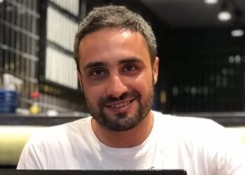 تشييع جثمان بهاء الخطيب في البدرشين ودفنه بمقابر ميت رهينة