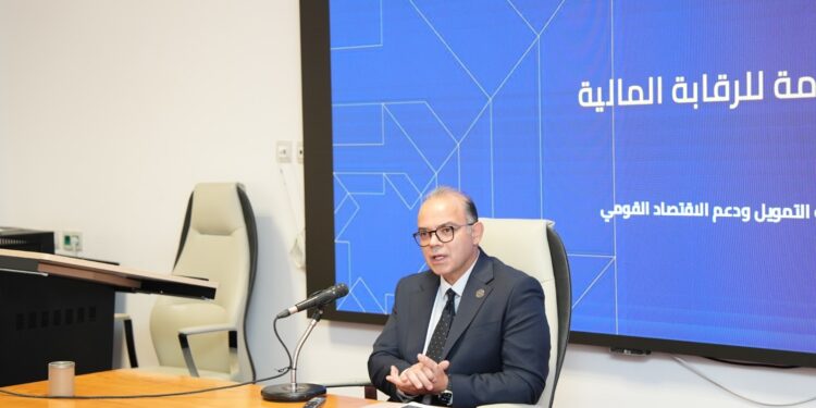 رئيس هيئة الرقابة المالية يلتقي بالسفراء المنقولين للعمل بالسفارات والبعثات المصرية بالخارج