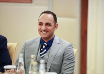  محمد عبد الوهاب: خفض الفائدة 2% خطوة جريئة تدعم الاستثمار وتنعش البورصة المصرية