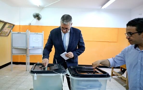 وزير البترول والثروة المعدنية يُدلي بصوته في انتخابات مجلس الشيوخ