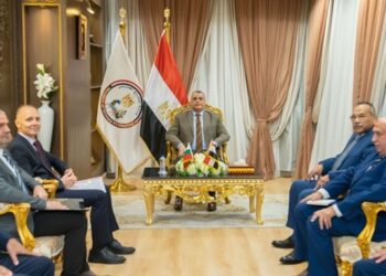 وزير الإنتاج الحربي يناقش مع سفير بلغاريا بالقاهرة سبل تعزيز التعاون المشترك