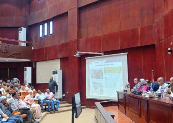 رئيس جهاز المدينة يلتقى عددا من سكان الأحياء المختلفة لمناقشة مقترحاتهم وشكاواهم