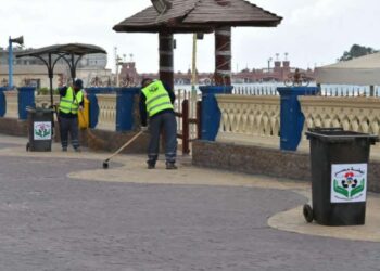 جهاز تنظيم إدارة المخلفات يتابع مدى التزام شركات النظافة بتطبيق معايير السلامة والصحة المهنية