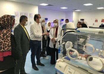 نائب وزير الصحة يتفقد المنشآت الطبية بمحافظة المنيا ويحدد مهلة 45 يومًا لمعالجة السلبيات