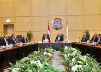 وزير الصناعة والنقل يترأس أعمال الجمعية العمومية العادية لشركة قناة السويس لتنمية الموانئ البحرية