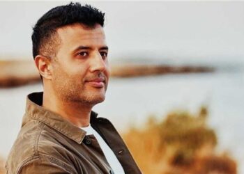 حمزة نمرة يحيي حفلًا غنائيًا على المسرح الروماني اليوم