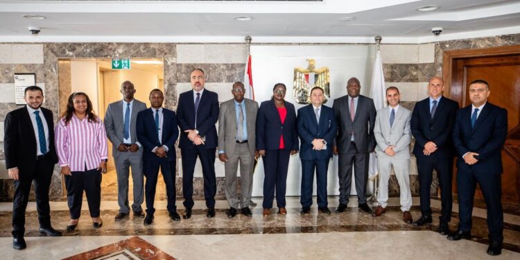 وفد “كيني” يزور البنك المركزي المصري للتعرف على تجربته الرائدة في مجال الأمن السيبراني