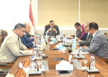 وزير الإسكان يتابع مشروع المماشى السياحية بمدينة ٦ أكتوبر