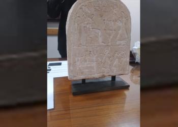 وزارة السياحة تتسلم القطع من وزارة الخارجية والهجرة وتودعها بالمتحف المصري بالتحرير