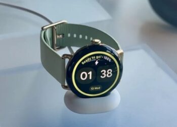 جوجل تطلق رسميا ساعة Pixel Watch 4 بدعم الاتصال عبر الأقمار الصناعية