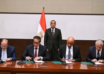 رئيس الوزراء يشهد توقيع بروتوكول تعاون مشترك لإنشاء وتطوير خمس مدارس تكنولوجيا تطبيقية مُتخصصة في صناعة الأدوية