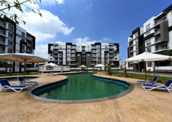 وزير الإسكان يتابع موقف مشروعات المرحلة الثانية من مدينة المنصورة الجديدة