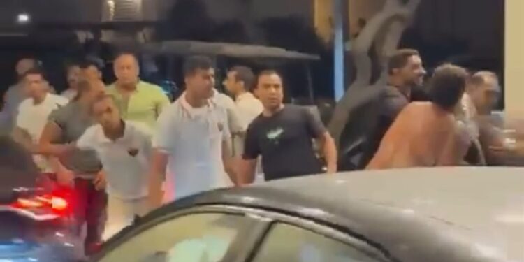 بالأسلحة…مشاجرة هاسيندا وايت بالساحل بين الأمن والملاك