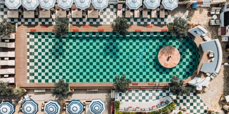 “بالم هيلز” تتعاون مع فاندامنتال هوسبيتاليتي لإطلاق سيرين باي GAIA أكبر وأفخم نادٍ شاطئي في العالم