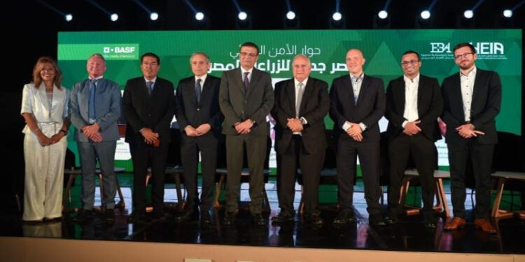 وزير الزراعة يشارك في الحوار الاستراتيجي حول الأمن الغذائي لمناقشة آفاق نمو الزراعة المصرية