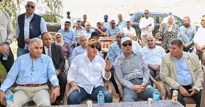 وزير الرى يواصل جولته بمحافظة أسوان ويتفقد المفرخ السمكي بمنطقة الشلال